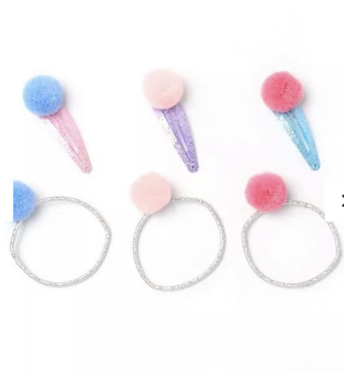 Picture of 8207 / 2075 POM POM SLEEPIES AND ELASTICS SET